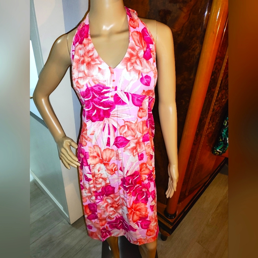 Cute plus size dress lots of stretch